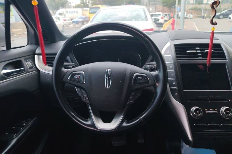Used Lincoln MKC 2019 2.0T Two-Wheel Drive Luxury Edition China VI Standard Steering Wheel