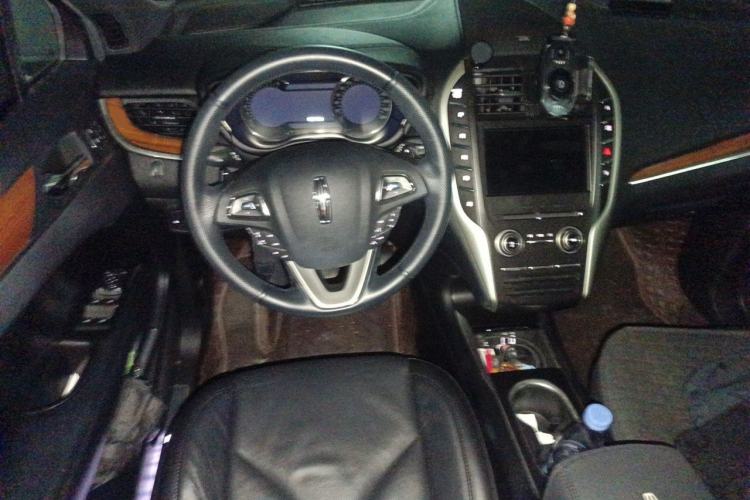 Used Lincoln MKC 2019 2.0T Two-Wheel Drive Zunya Version China VI Standard Steering Wheel