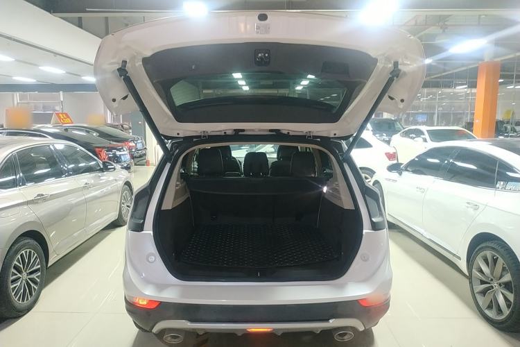 Used Lincoln MKC 2019 2.0T Two-Wheel Drive Zunya Version China VI Standard Trunk