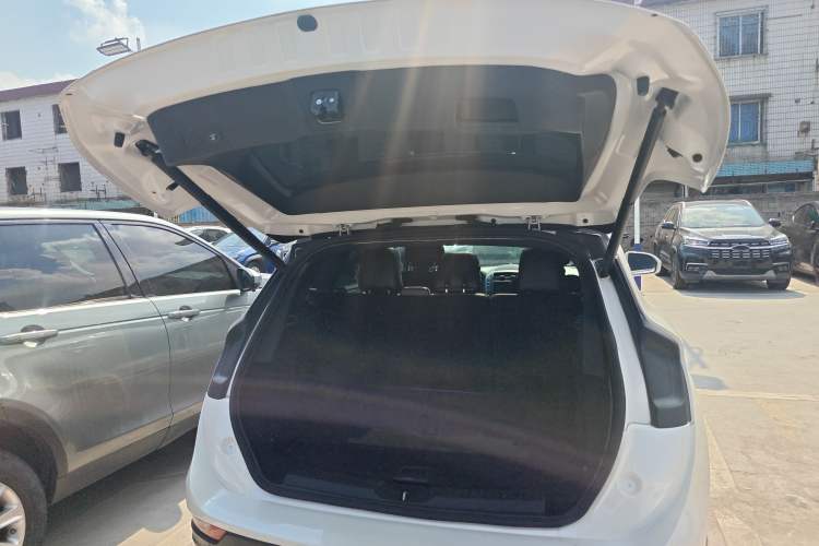 Used Lincoln MKC 2019 2.0T Two-Wheel Drive Luxury Edition China V Standard Trunk