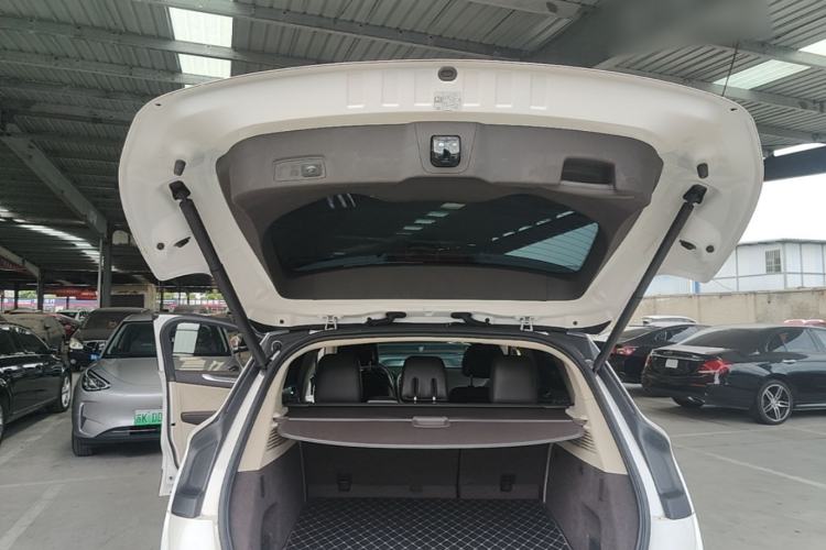 Used Lincoln MKC 2019 2.0T Two-Wheel Drive Zunya Version China VI Standard Trunk