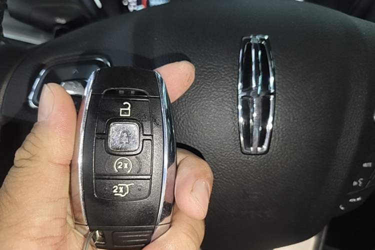 Used Lincoln MKC 2019 2.0T Two-Wheel Drive Luxury Edition China VI Standard Vehicle Key