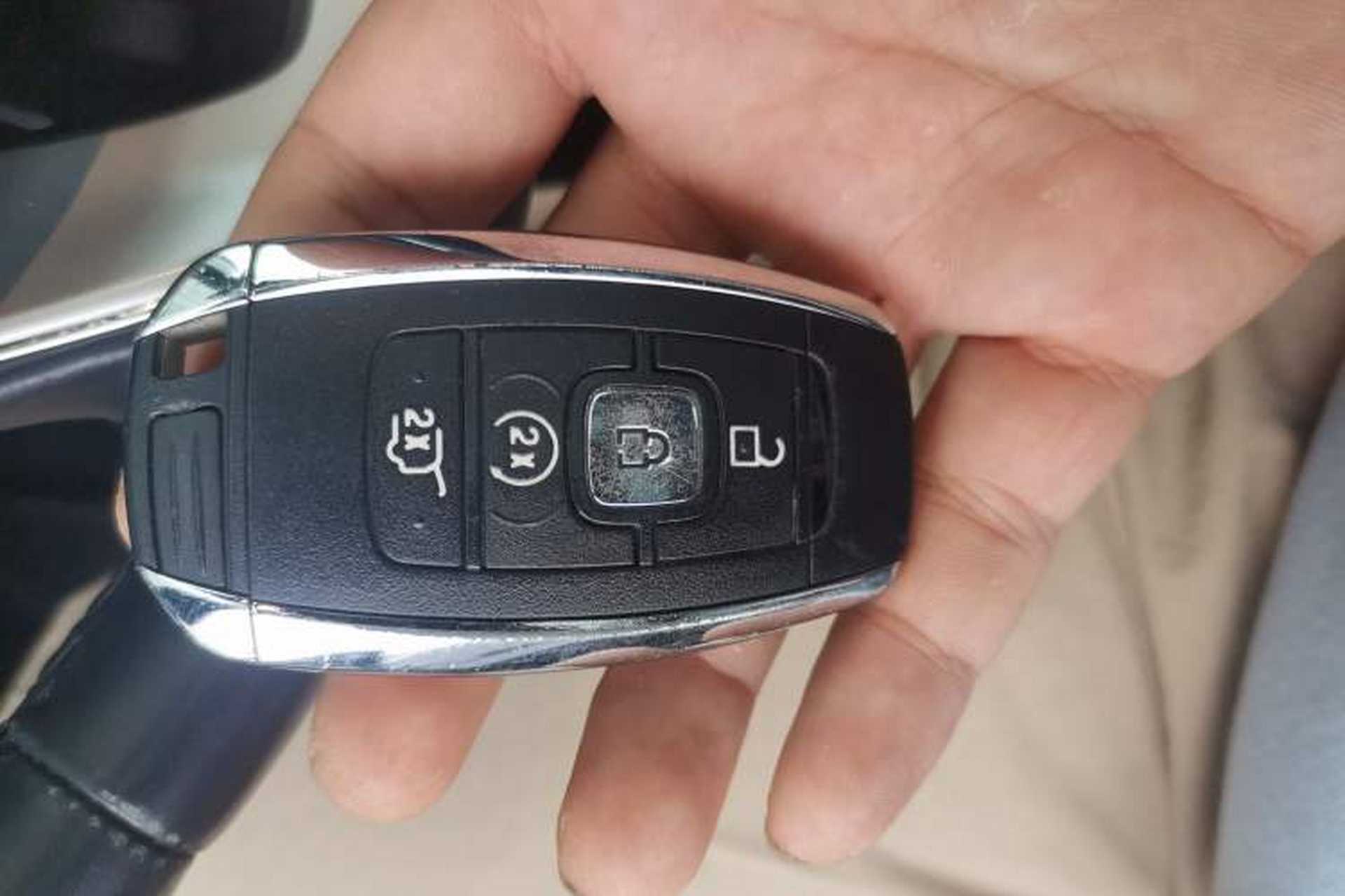 Used Lincoln MKC 2019 2.0T Two-Wheel Drive Luxury Edition China VI Standard Vehicle Key