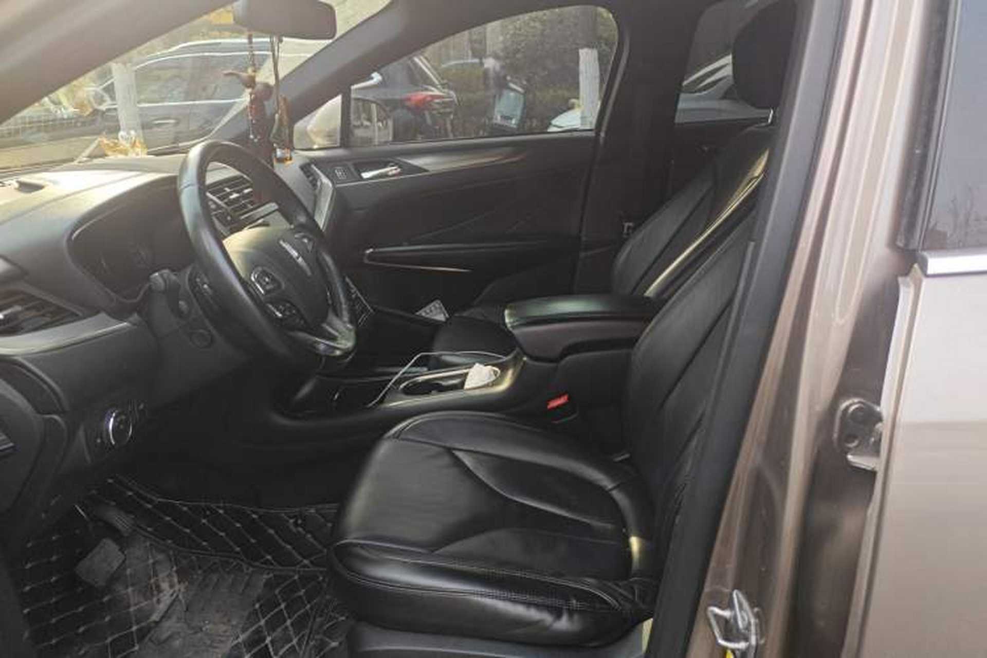 Used Lincoln MKC 2019 2.0T Two-Wheel Drive Luxury Edition China V Standard Left Front Seat