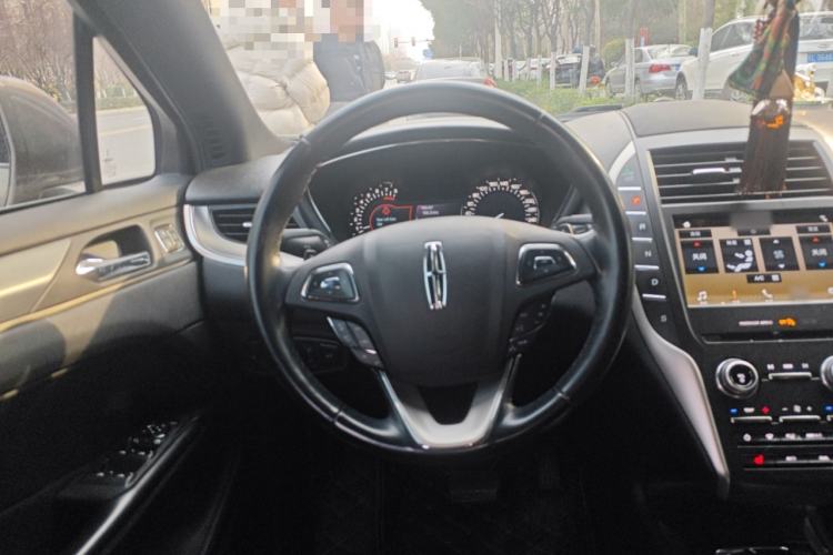 Used Lincoln MKC 2019 2.0T Two-Wheel Drive Luxury Edition China V Standard Steering Wheel