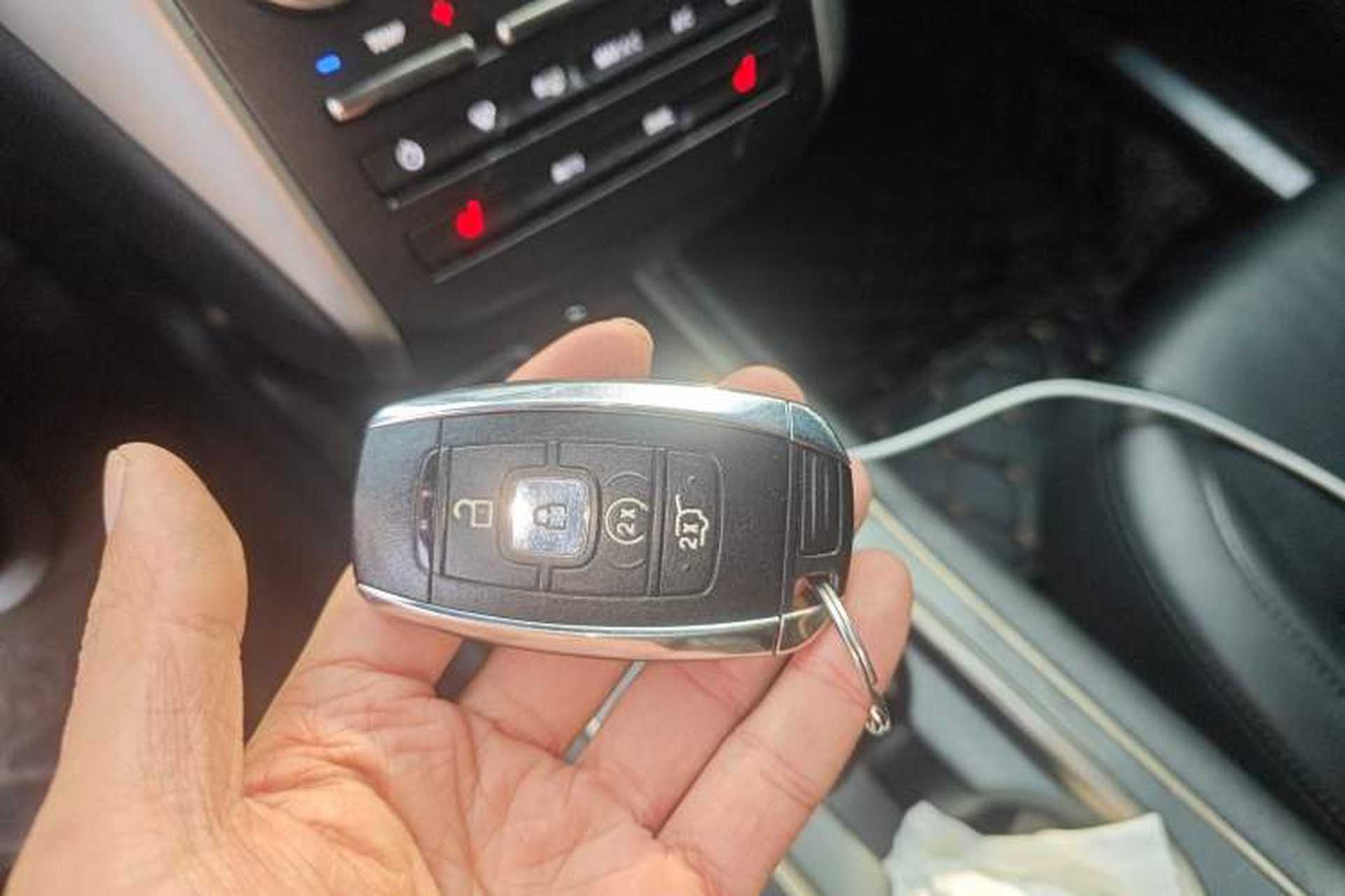 Used Lincoln MKC 2019 2.0T Two-Wheel Drive Luxury Edition China V Standard Vehicle Key