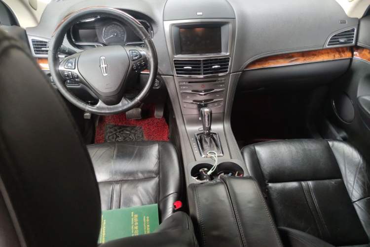 Used Lincoln MKT 2010 3.5T Ecoboost AWD Center Console