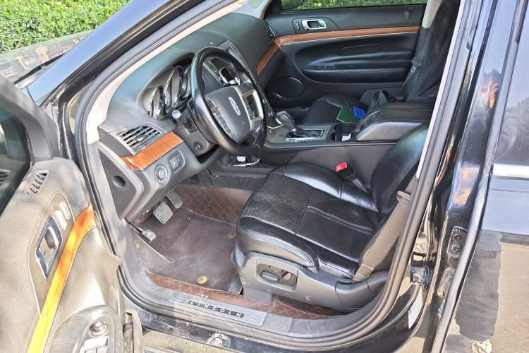 Used Lincoln MKT 2010 3.5T EcoBoost AWD Driver Seat