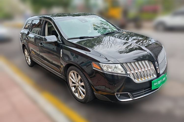 Used Lincoln MKT 2010 3.5T EcoBoost AWD Front Right 45 Deg