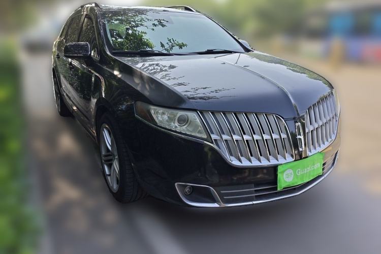 Used Lincoln MKT 2010 3.5T EcoBoost AWD Front Right 45 Deg