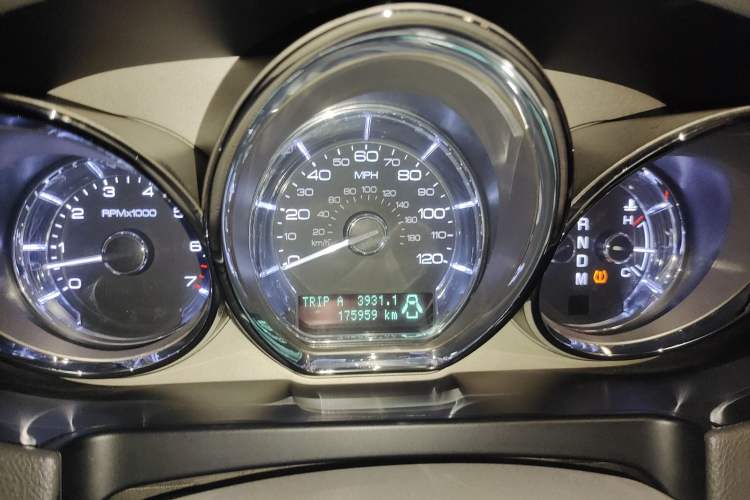 Used Lincoln MKT 2010 3.5T EcoBoost AWD Instrument Cluster