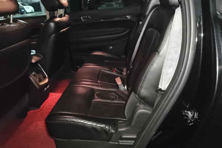 Used Lincoln MKT 2010 3.5T EcoBoost AWD Interior 4