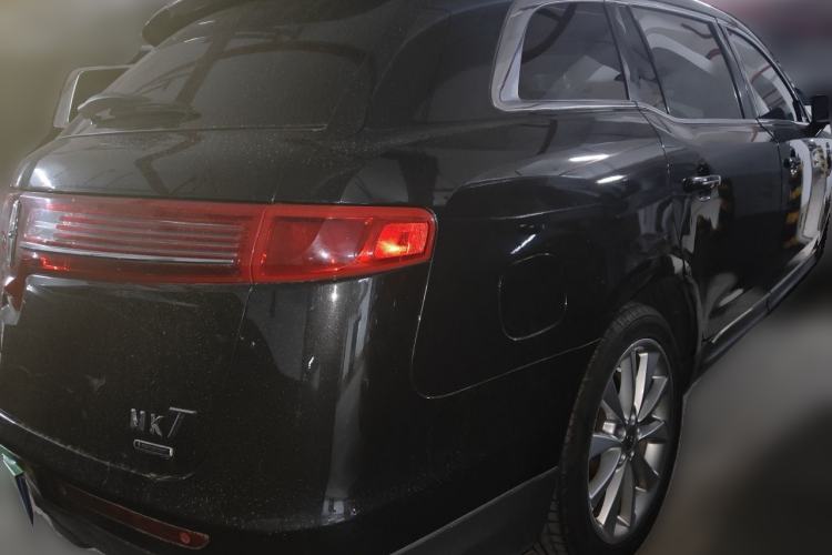 Used Lincoln MKT 2010 3.5T EcoBoost AWD Rear Right 45 Deg
