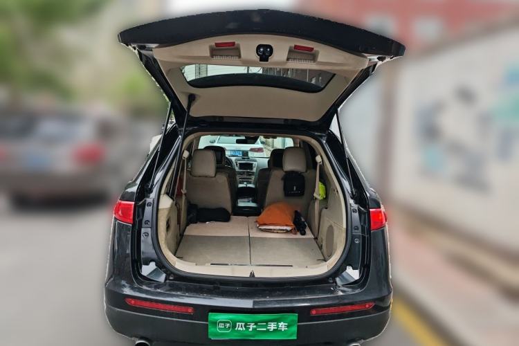 Used Lincoln MKT 2010 3.5T EcoBoost AWD Trunk