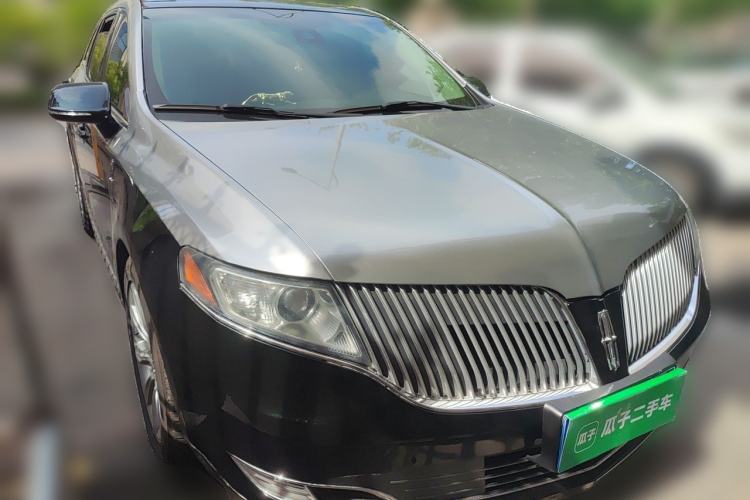 Used Lincoln MKT 2010 3.5T EcoBoost AWD Front Right 45 Deg