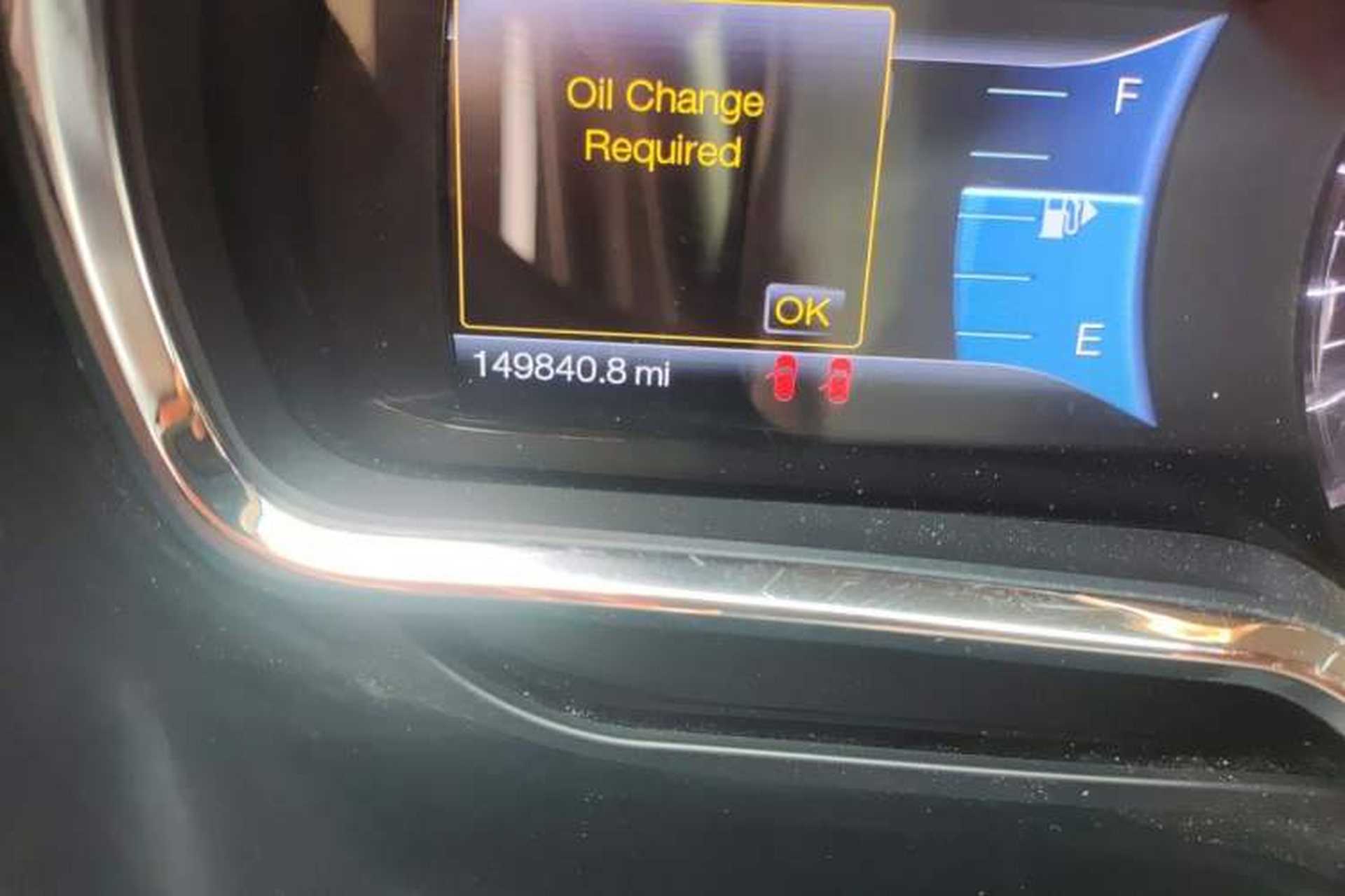 Used Lincoln MKT 2010 3.5T EcoBoost AWD Odometer Close Up