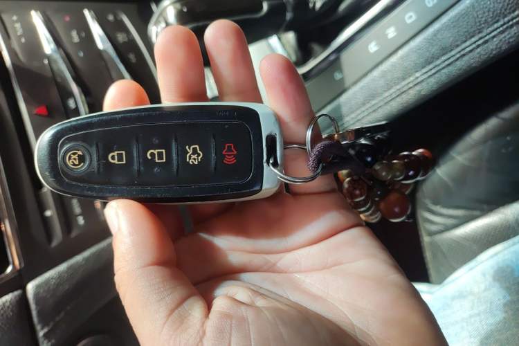 Used Lincoln MKT 2010 3.5T EcoBoost AWD Vehicle Key