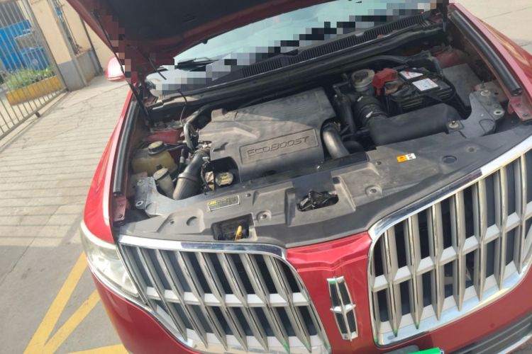 Used Lincoln MKT 2010 3.5T EcoBoost AWD Engine Bay Right