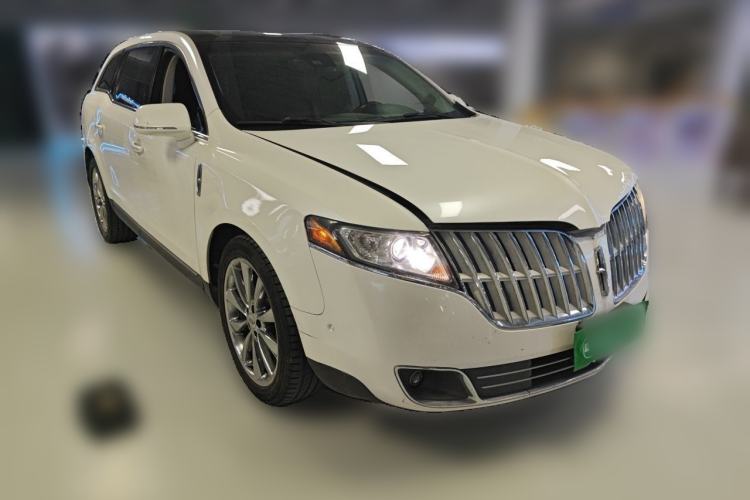 Used Lincoln MKT 2010 3.5T EcoBoost AWD Front Right 45 Deg