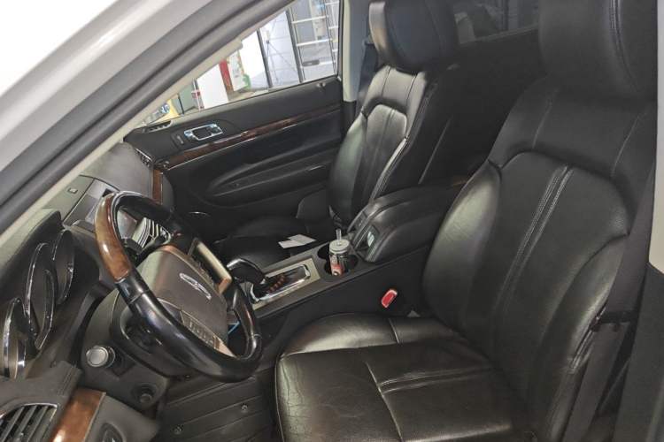 Used Lincoln MKT 2010 3.5T EcoBoost AWD Left Front Seat