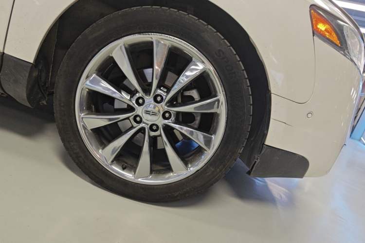 Used Lincoln MKT 2010 3.5T EcoBoost AWD Right Front Wheel Hub