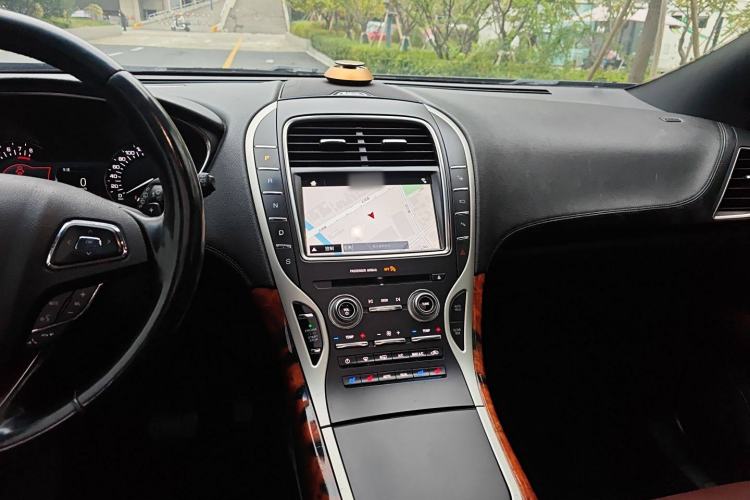 Used Lincoln MKX 2018 2.7T Four-Wheel Drive Prestige Edition Audio And AC Panel