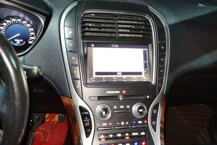 Used Lincoln MKX 2015 2.7T Four-Wheel Drive Prestige Edition Audio And AC Panel