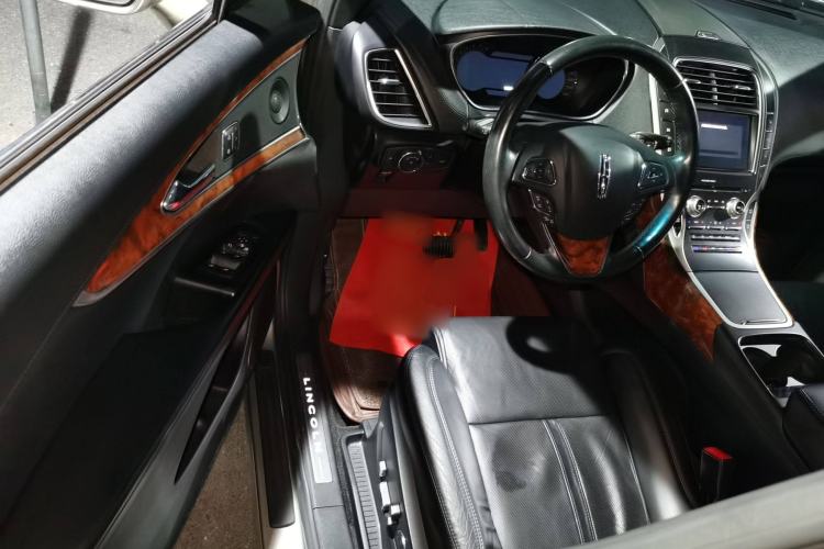 Used Lincoln MKX 2015 2.7T Four-Wheel Drive Prestige Edition Interior 3