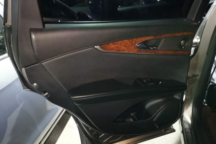 Used Lincoln MKX 2015 2.7T Four-Wheel Drive Prestige Edition Interior 8
