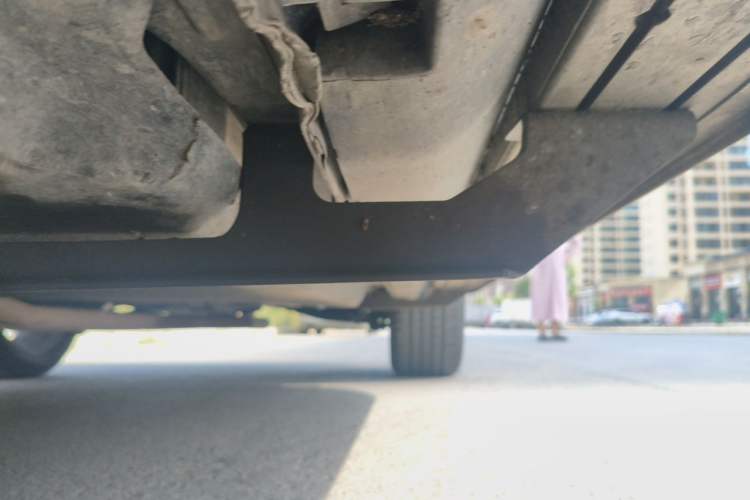 Used Lincoln MKX  Chassis Front Left