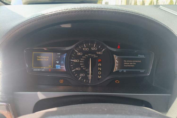 Used Lincoln MKX  Instrument Cluster