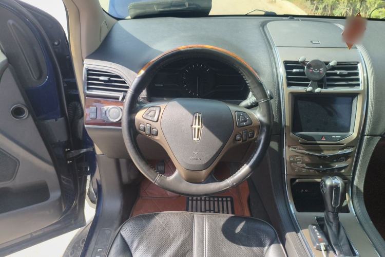 Used Lincoln MKX  Steering Wheel