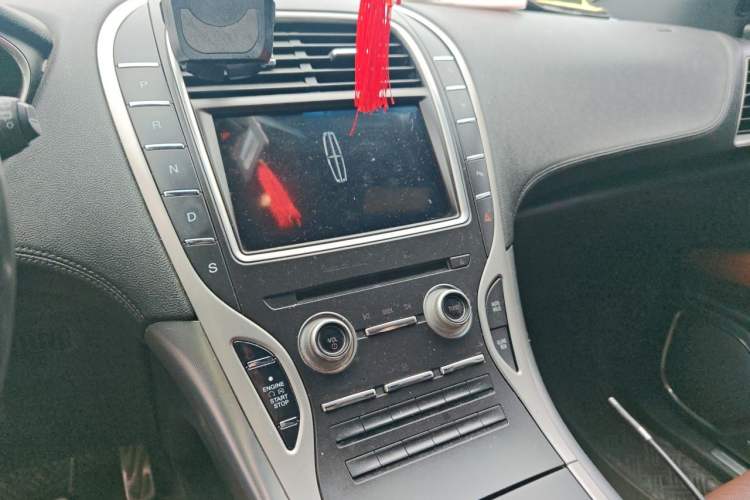 Used Lincoln MKX 2015 2.0T Four-Wheel Drive Luxury Edition Audio And AC Panel