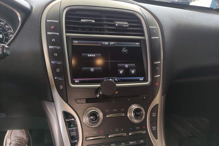 Used Lincoln MKX 2015 2.0T Two-Wheel Drive Deluxe Edition Audio And AC Panel