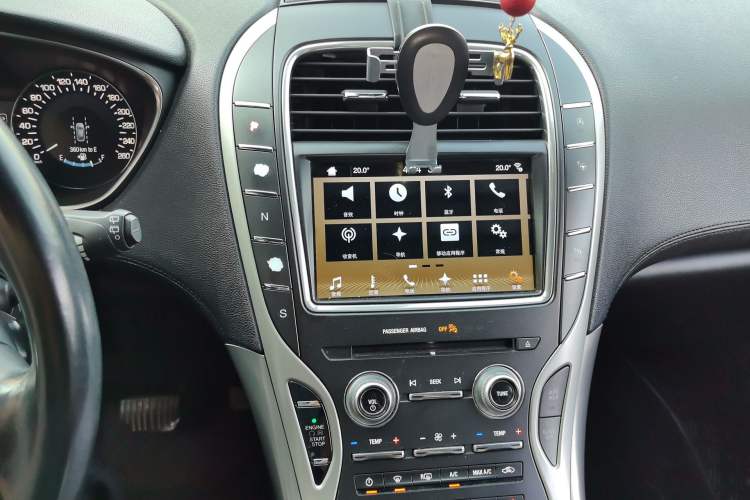 Used Lincoln MKX 2015 2.0T Four-Wheel Drive Luxury Edition Audio And AC Panel