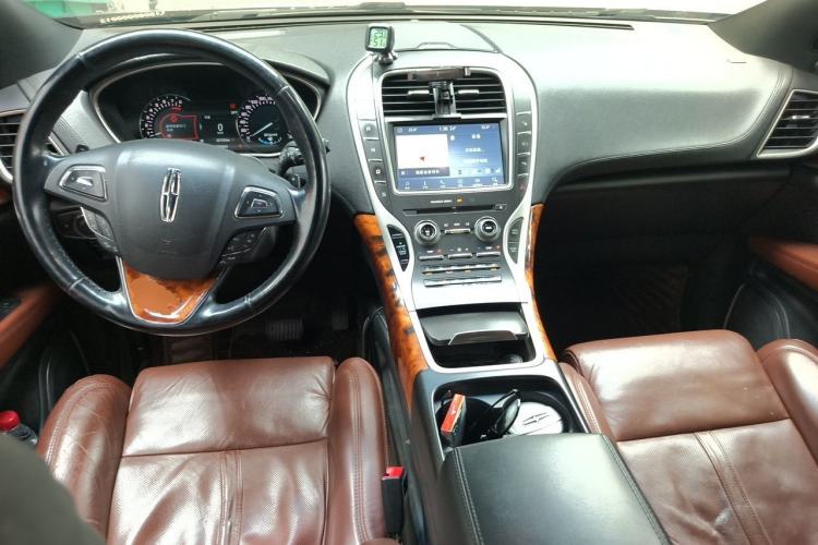 Used Lincoln MKX 2015 2.7T Four-Wheel Drive Prestige Edition Center Console