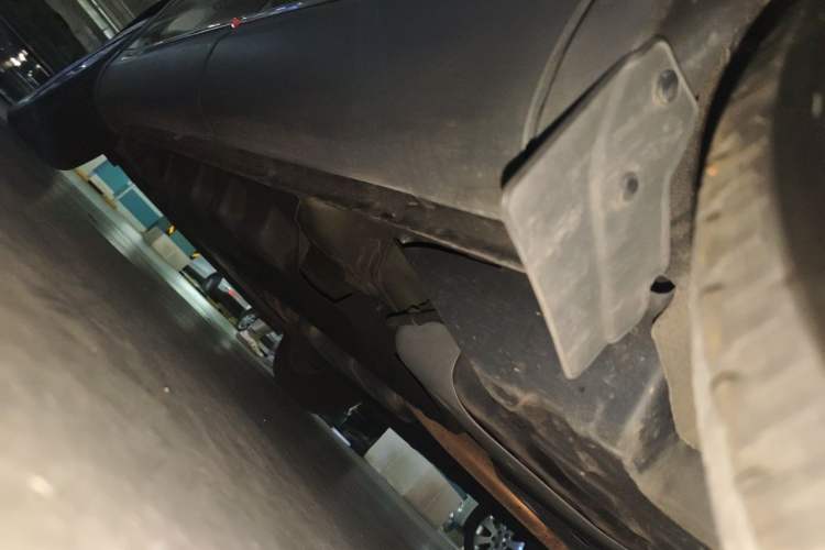 Used Lincoln MKX 2015 2.0T Two-Wheel Drive Deluxe Edition Chassis Rear Left