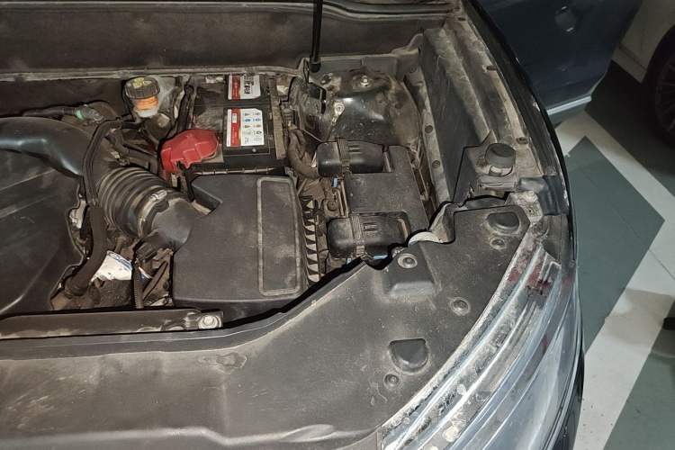 Used Lincoln MKX 2015 2.0T Four-Wheel Drive Luxury Edition Engine Bay Left