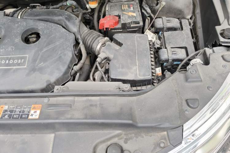 Used Lincoln MKX 2015 2.0T Four-Wheel Drive Luxury Edition Engine Bay Left