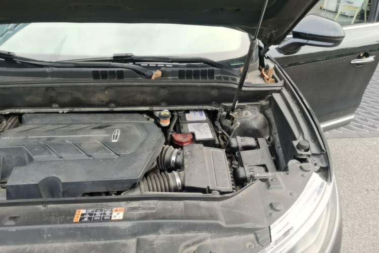 Used Lincoln MKX 2015 2.7T Four-Wheel Drive Prestige Edition Engine Bay Left