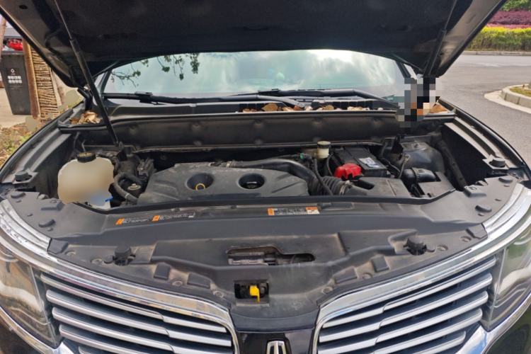 Used Lincoln MKX 2015 2.0T Two-Wheel Drive Deluxe Edition Engine Bay