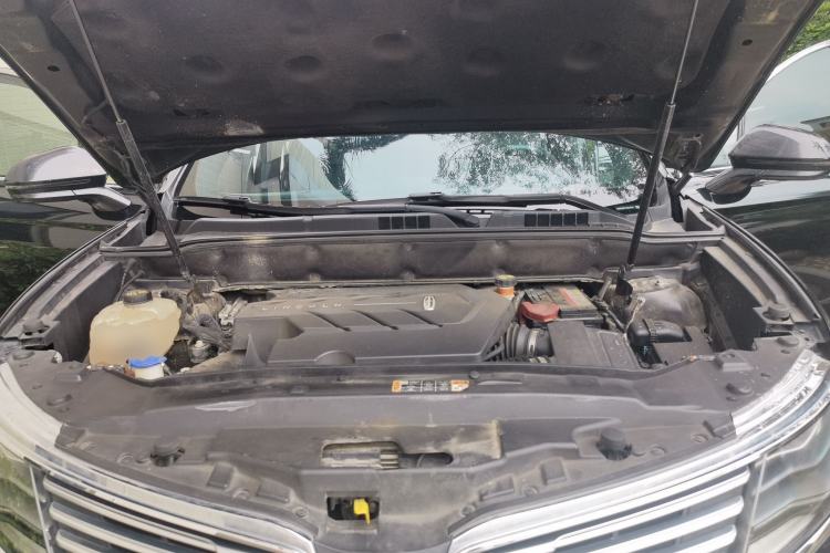 Used Lincoln MKX 2015 2.7T Four-Wheel Drive Prestige Edition Engine Bay