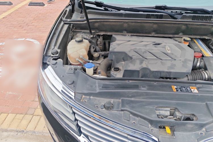 Used Lincoln MKX 2015 2.7T Four-Wheel Drive Prestige Edition Engine Bay Right