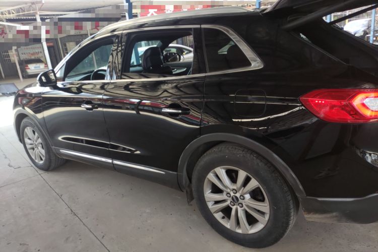Used Lincoln MKX 2015 2.0T Two-Wheel Drive Deluxe Edition Exterior 3