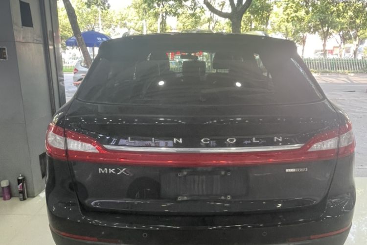 Used Lincoln MKX 2015 2.0T Two-Wheel Drive Deluxe Edition Exterior 5