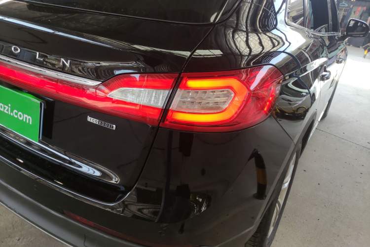 Used Lincoln MKX 2015 2.0T Two-Wheel Drive Deluxe Edition Exterior 6