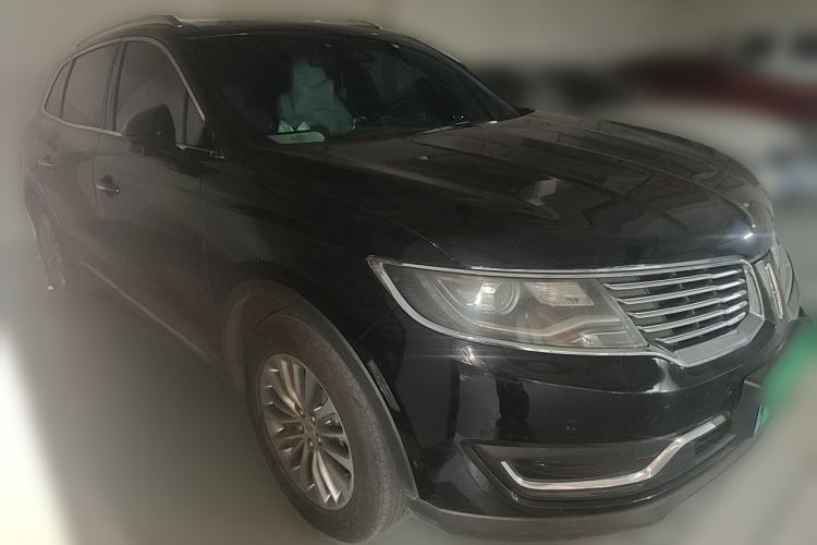 Used Lincoln MKX 2015 2.0T Four-Wheel Drive Luxury Edition Front Right 45 Deg