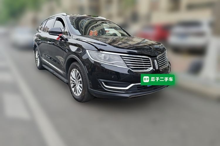 Used Lincoln MKX 2015 2.0T Four-Wheel Drive Luxury Edition Front Right 45 Deg