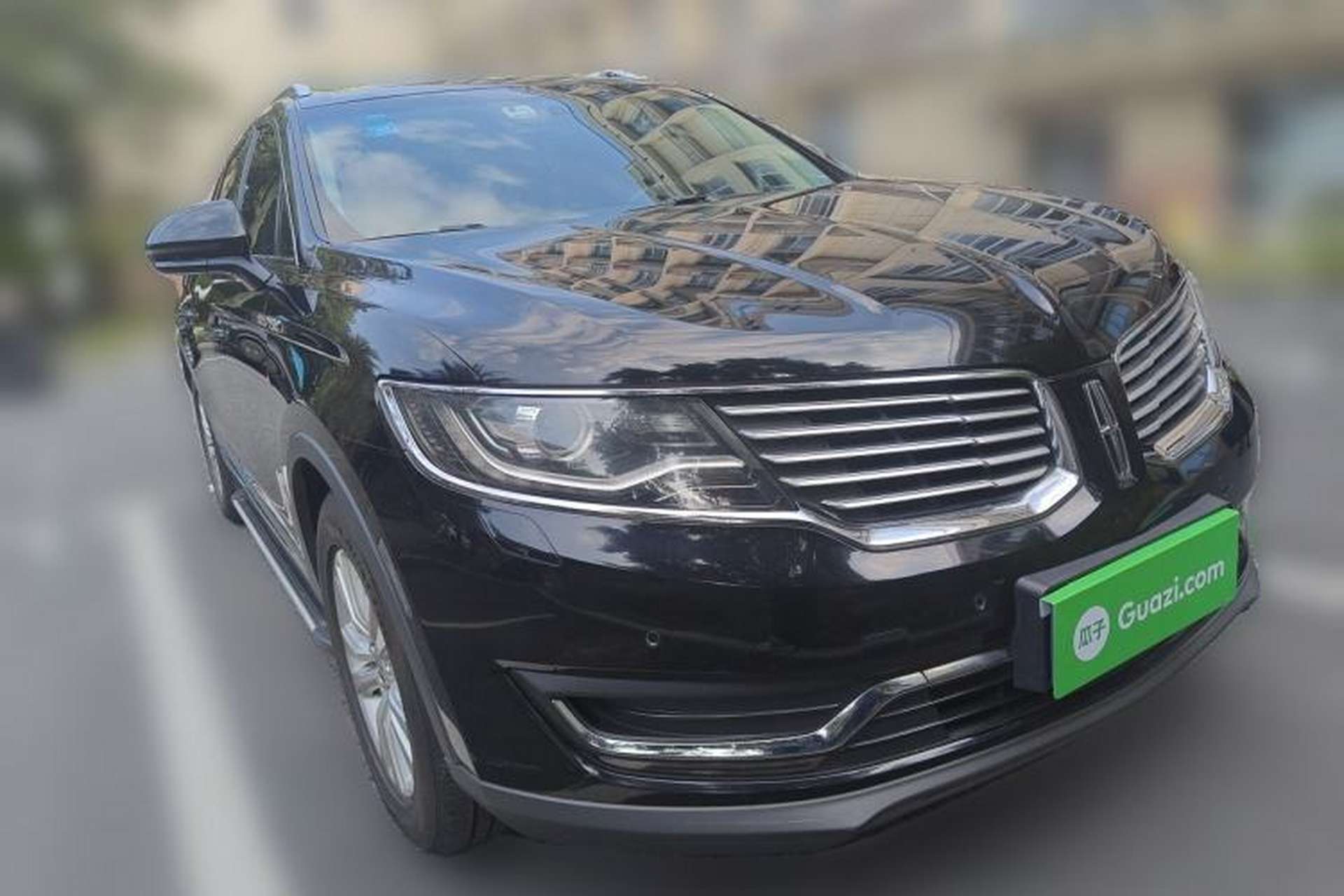Used Lincoln MKX 2015 2.0T Two-Wheel Drive Deluxe Edition Front Right 45 Deg