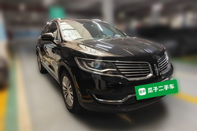 Used Lincoln MKX 2015 2.0T Four-Wheel Drive Luxury Edition Front Right 45 Deg